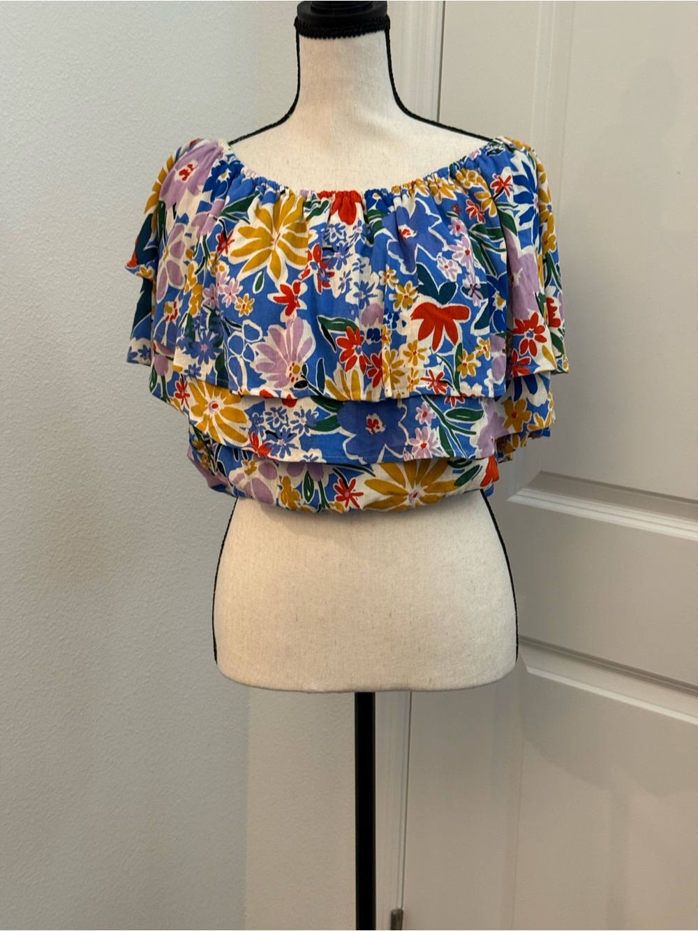 Floral Off-Shoulder Ruffle Crop Top - Blue Multi